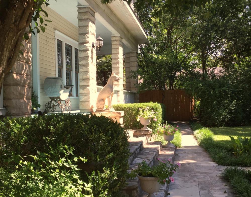 Strickland Arms Bed And Breakfast Austin Exterior photo